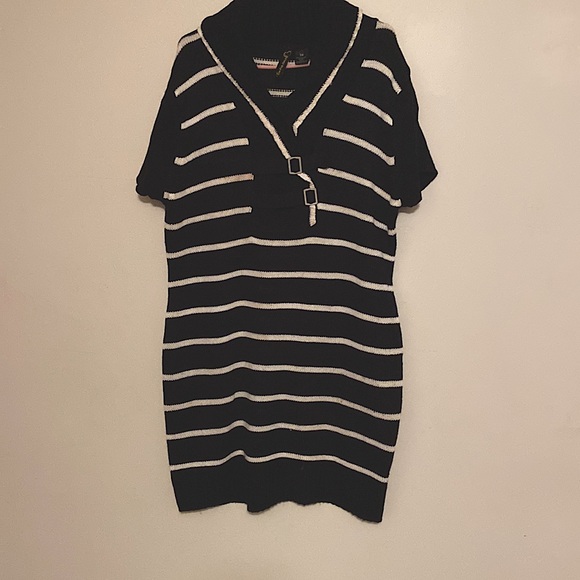 Dresses & Skirts - Extra touch black and white with belt Very warm and nice